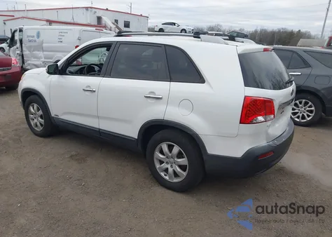 2012 Kia Sorento Lx z USA, uszkodzony, nr VIN 5XYKTDA64CG275265